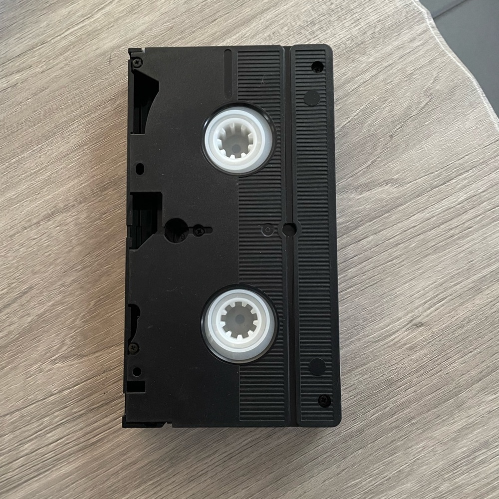 Babe VHS - Picture 4 of 5